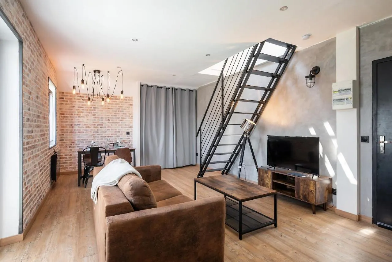 Superbe Loft Industriel - Casa Vostra - Caution 800 Eur & Id Requises - Gaillard Tram-Frontiere Apartment 0*,